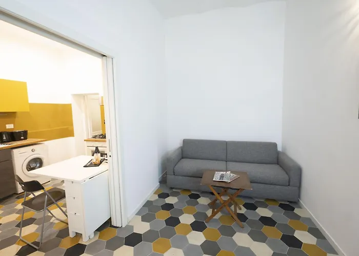 Eclectic In Trendy San Lorenzo *