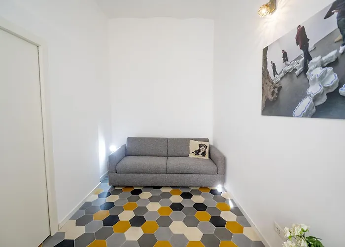 Eclectic In Trendy San Lorenzo דירה *
